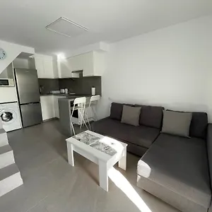 Isis House Apartamento